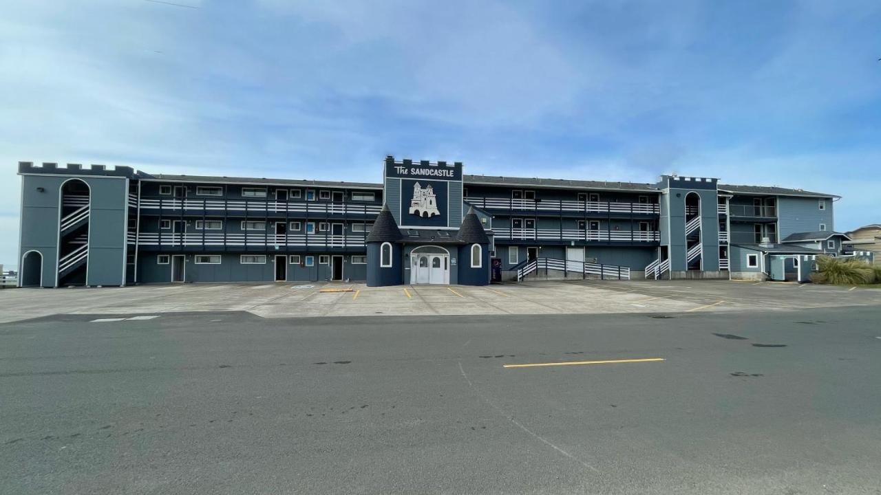 Sandcastle Beachfront Motel Lincoln City Exterior photo