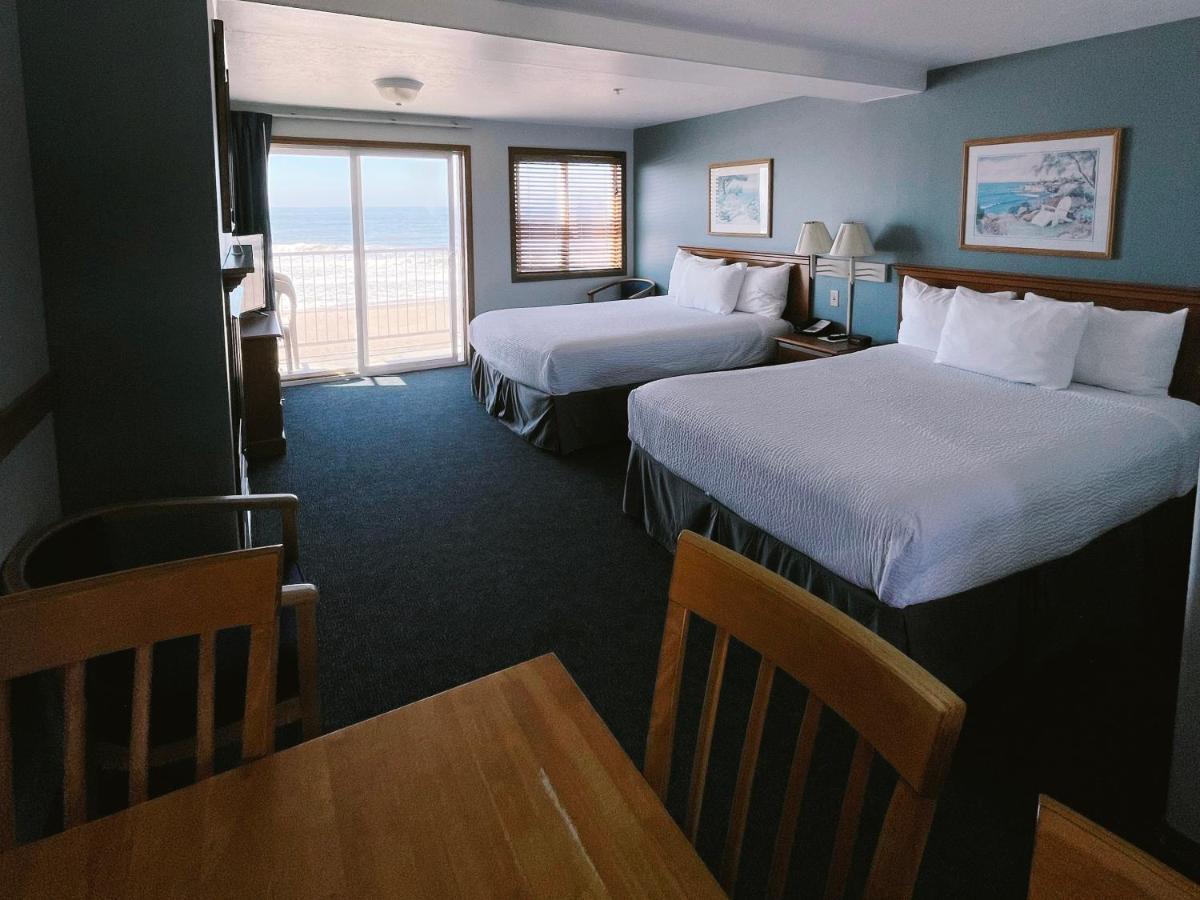 Sandcastle Beachfront Motel Lincoln City Room photo